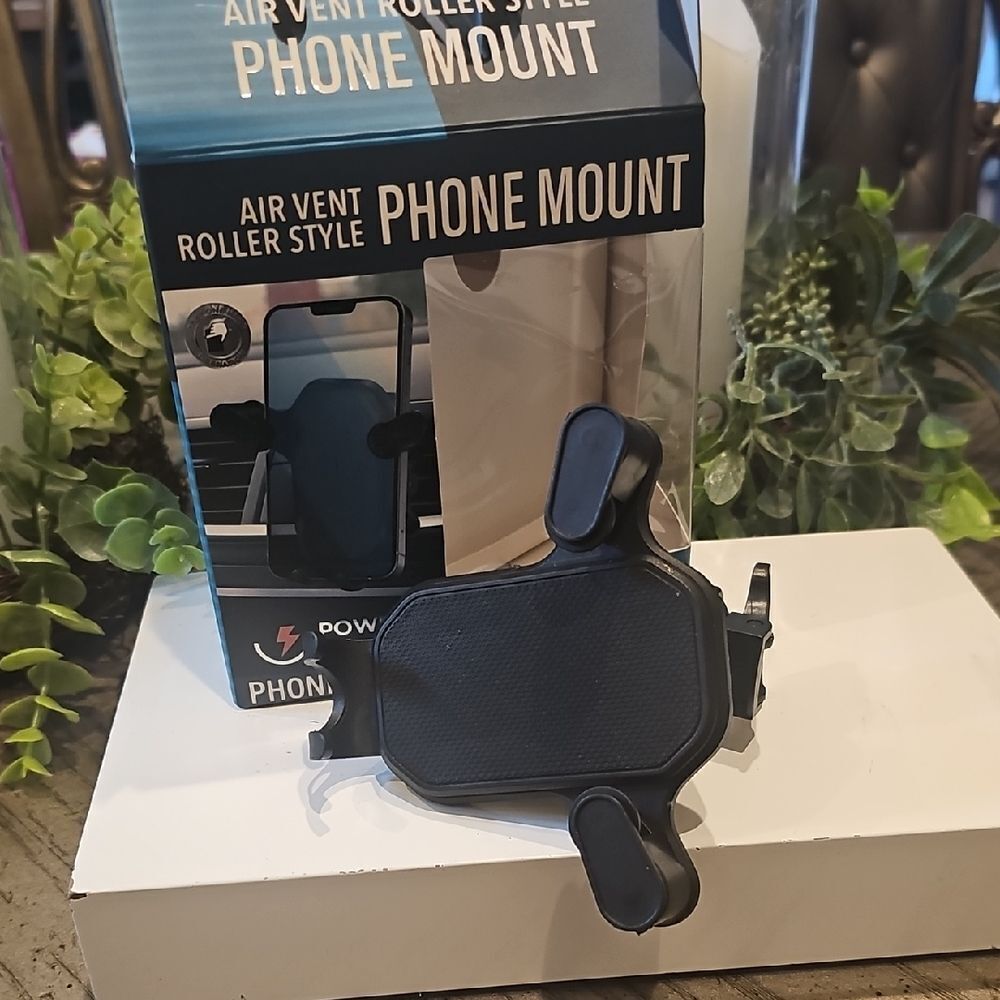 Black Air Vent Phone Mount NWT
